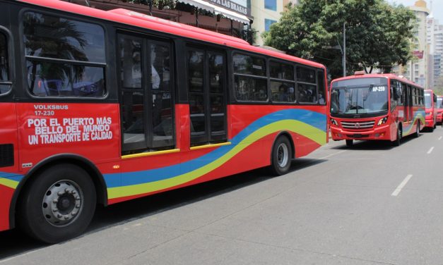 Sistema de transporte coletivo mexicano com ônibus Volksbus