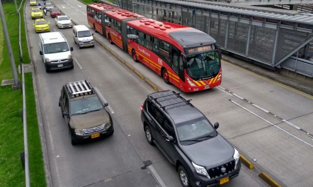 Transmilenio com novos ônibus em suas vias