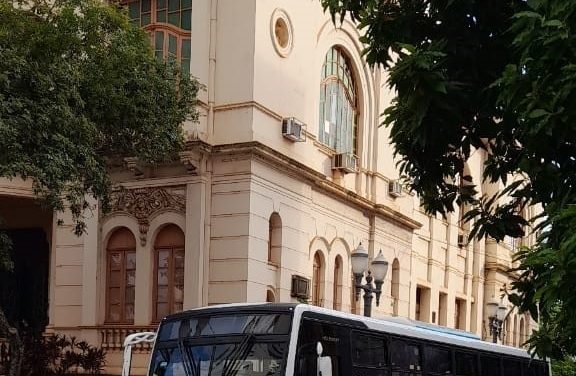 Ribeirão Preto testa ônibus a gás