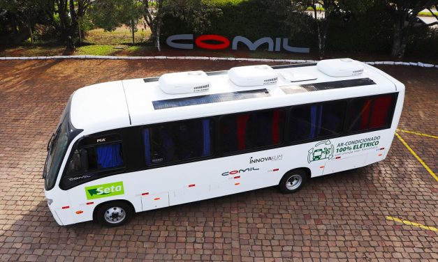Micro-ônibus com ar-condicionado elétrico