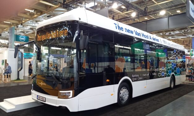 Van Hool apresenta nova gama de ônibus limpos
