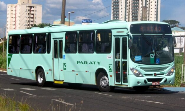 Para a menor poluição, o ônibus