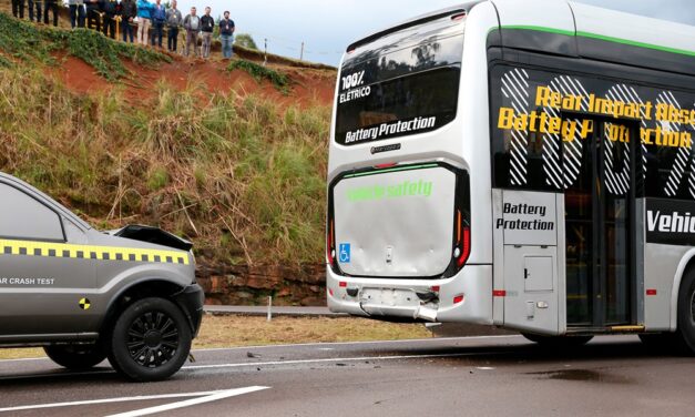 MARCOPOLO RECEBE PRÊMIO DA SAE BRASIL