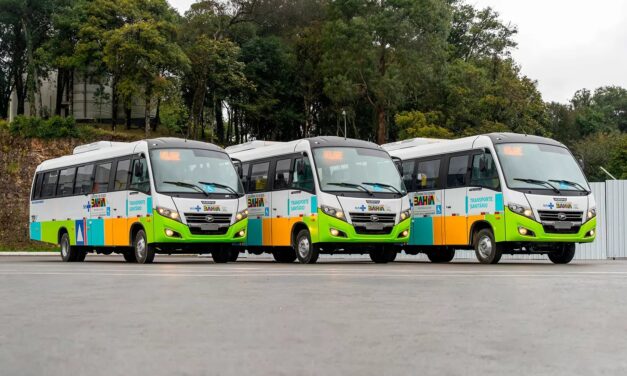 VOLARE ENTREGA 59 MICRO-ÔNIBUS ATTACK 9 PARA O FUNDO ESTADUAL DE SAÚDE DO ESTADO DA BAHIA