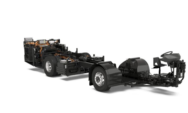 Volvo destaca seu novo chassi elétrico de piso baixo no Arena ANTP 2025