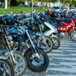 Motos atraem pela velocidade e transportam o perigo
