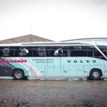Embaixador testa ônibus Volvo