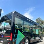 Eletrificação avança no Brasil e ônibus elétricos chegam ao fretamento corporativo em larga escala