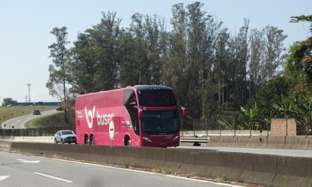Quando o rebelde entra para o condomínio