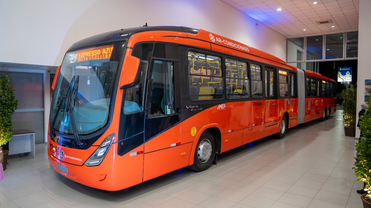 Superarticulado RM Curitiba 1