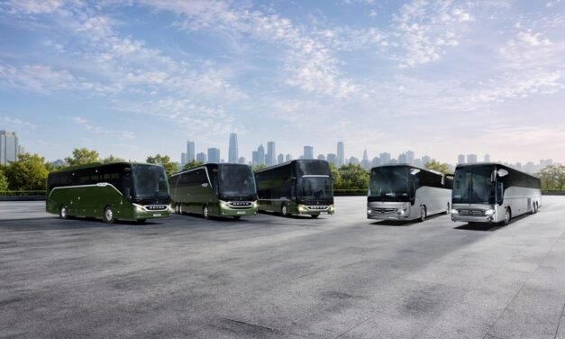 Daimler Buses atualiza sua gama de rodoviários