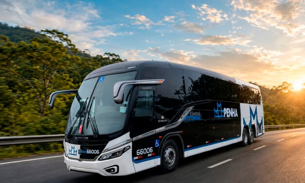 Tradicional operadora paranaense renova frota com Busscar